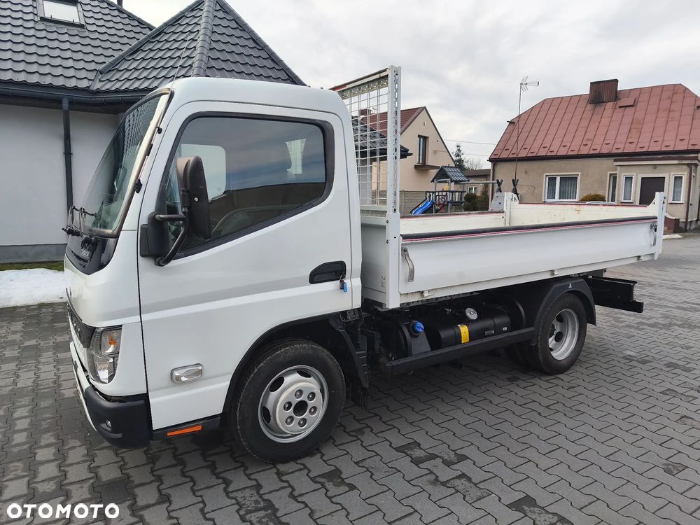 Mitsubishi Fuso Canter - 13