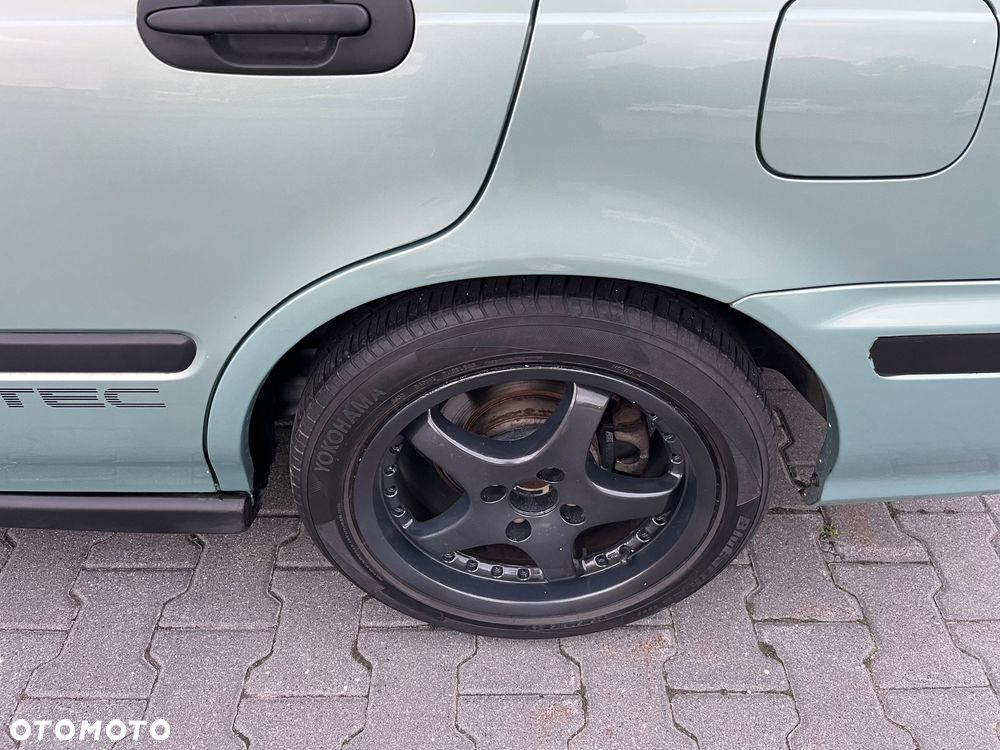 Honda Civic 1.5i VTEC - 29