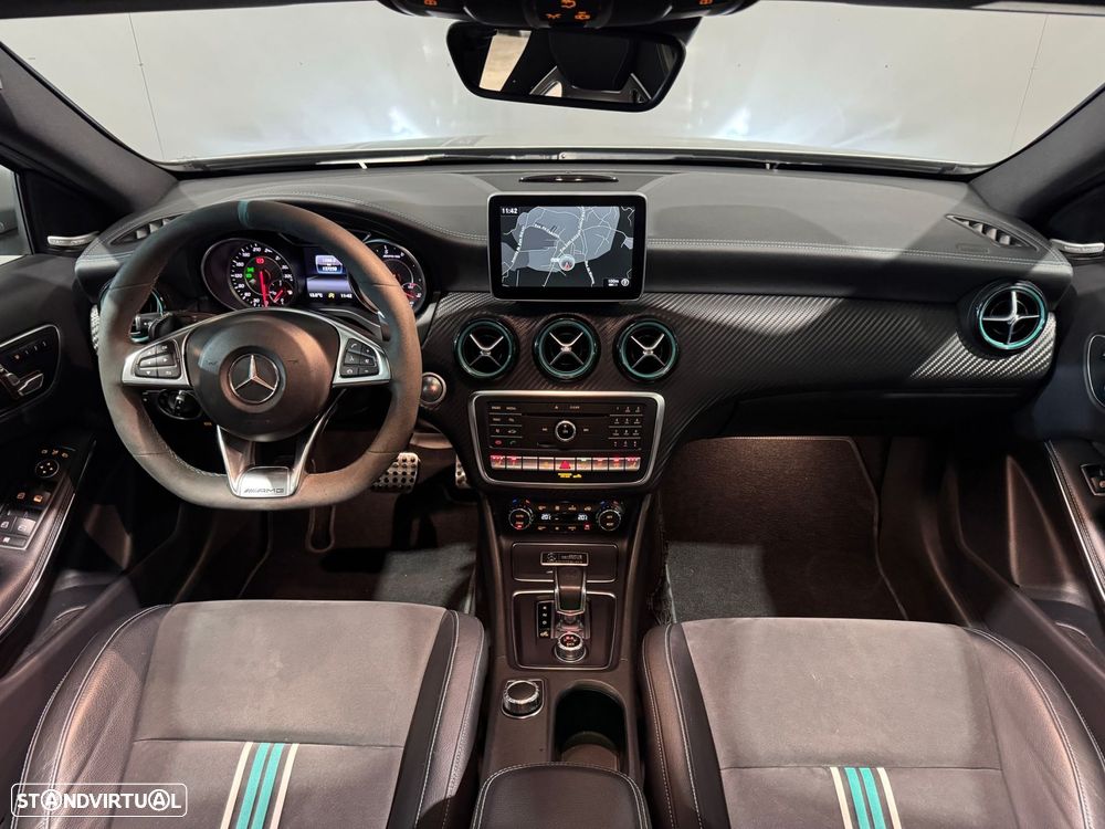 Mercedes-Benz A 45 AMG 4Matic Speedshift 7G-DCT PETRONAS 2015 World Champion Edition - 15