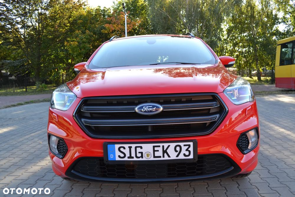 Ford Kuga 1.5 EcoBoost 2x4 ST-Line - 3