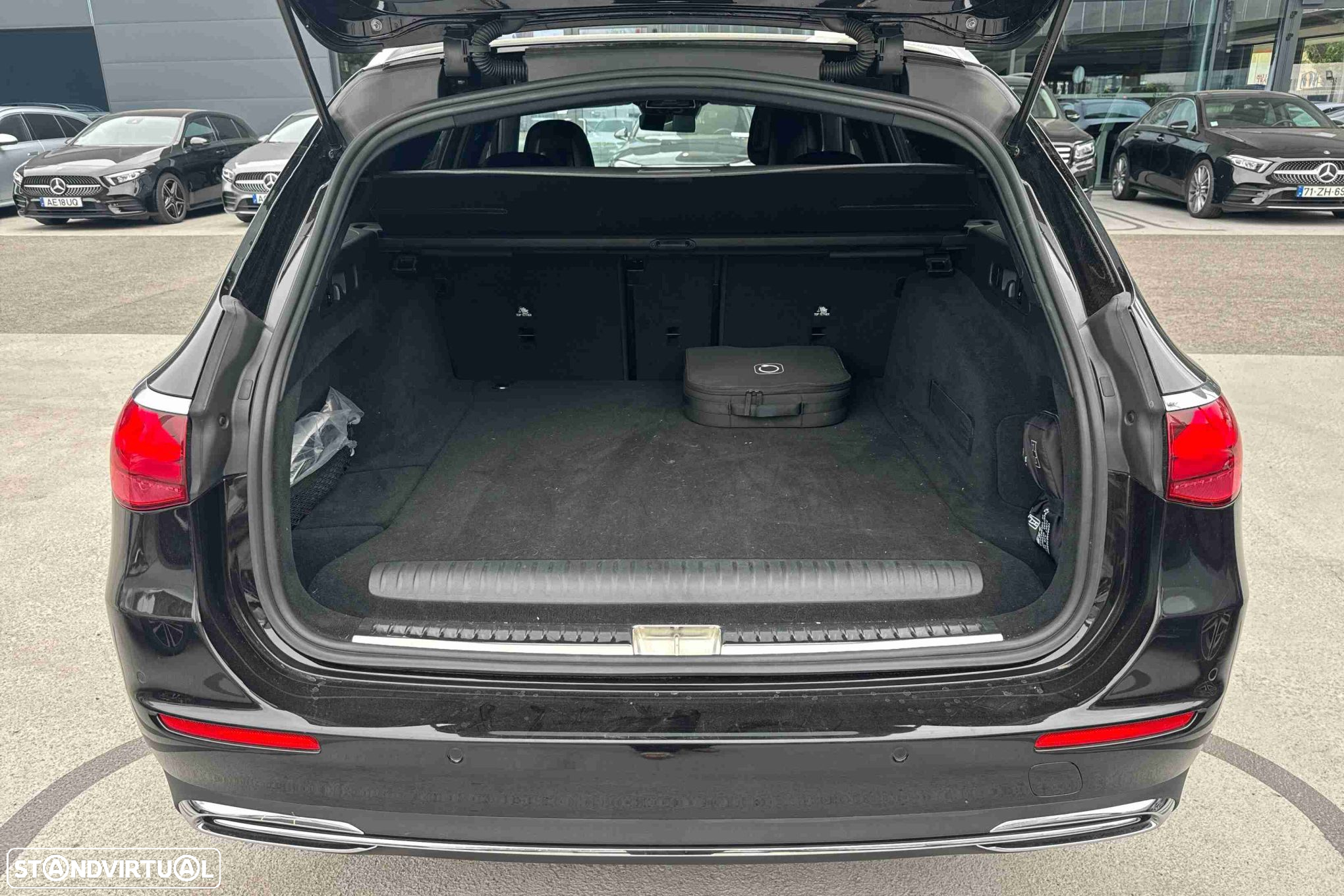 Mercedes-Benz E 300 de - 11