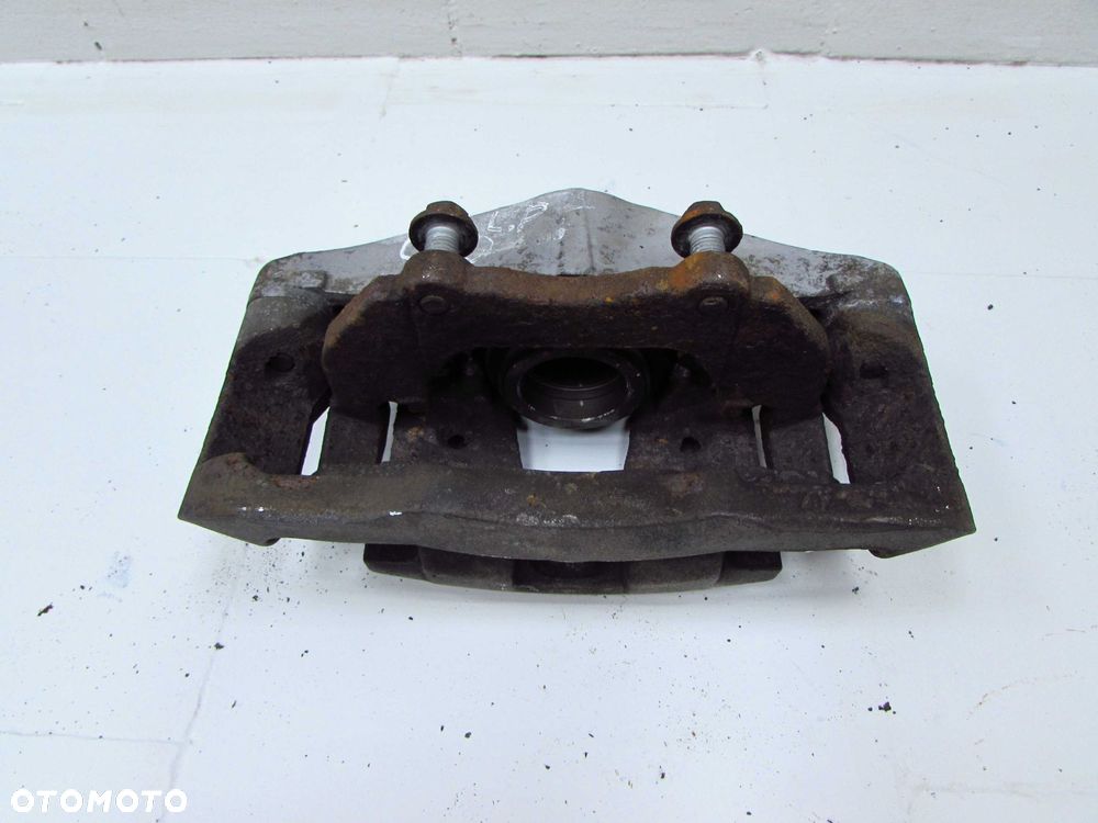 VOLVO S40 V50 C30 C70 LIFT 2.0 D4 06-13 ZACISK HAMULCOWY PRZOD LEWY 975 - 6