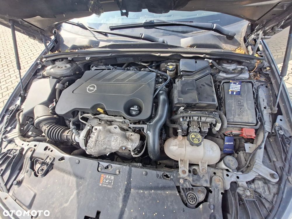 Opel Insignia - 22