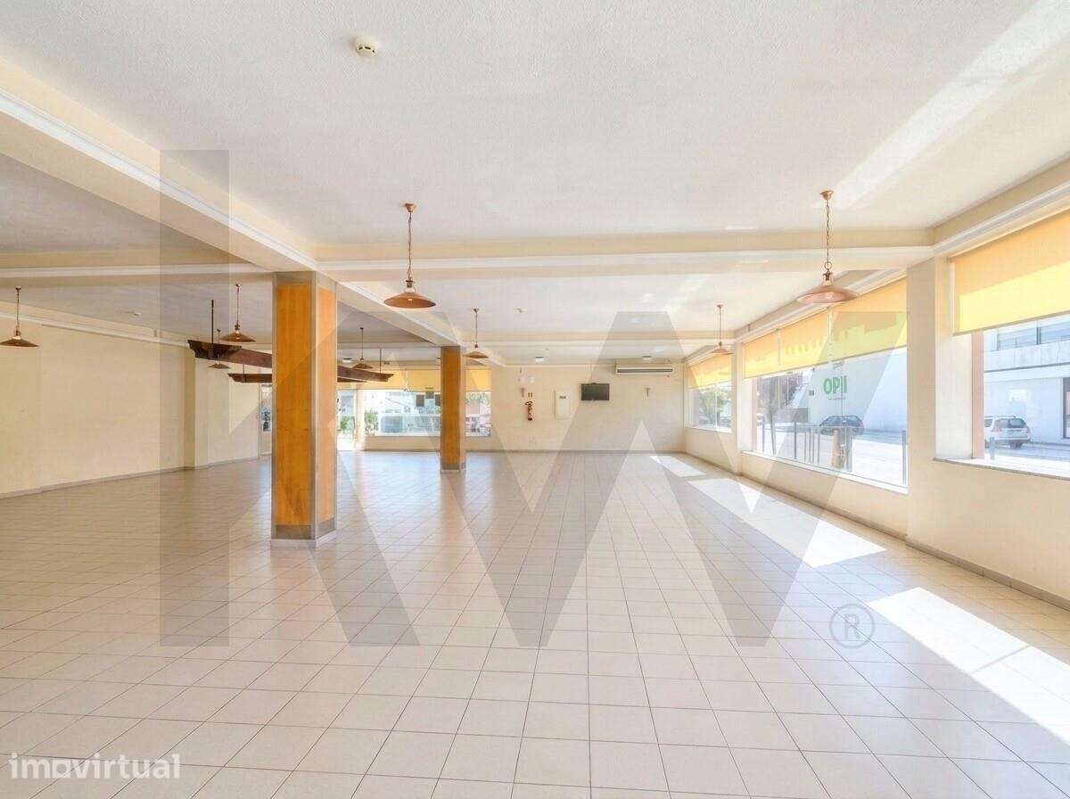 Excelente Oportunidade de Investimento: Edifício para Serviços com 930 - Grande imagem: 5/9