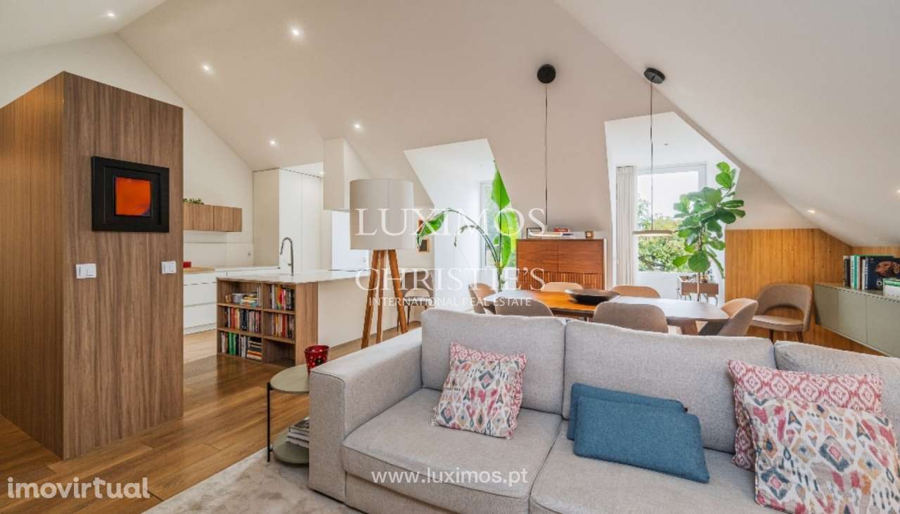 Apartamento T3 inserido em  Palacete à venda no Porto - Grande imagem: 3/25