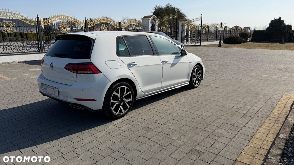 Volkswagen Golf - 18