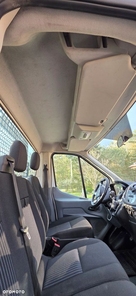 Ford Transit - 24