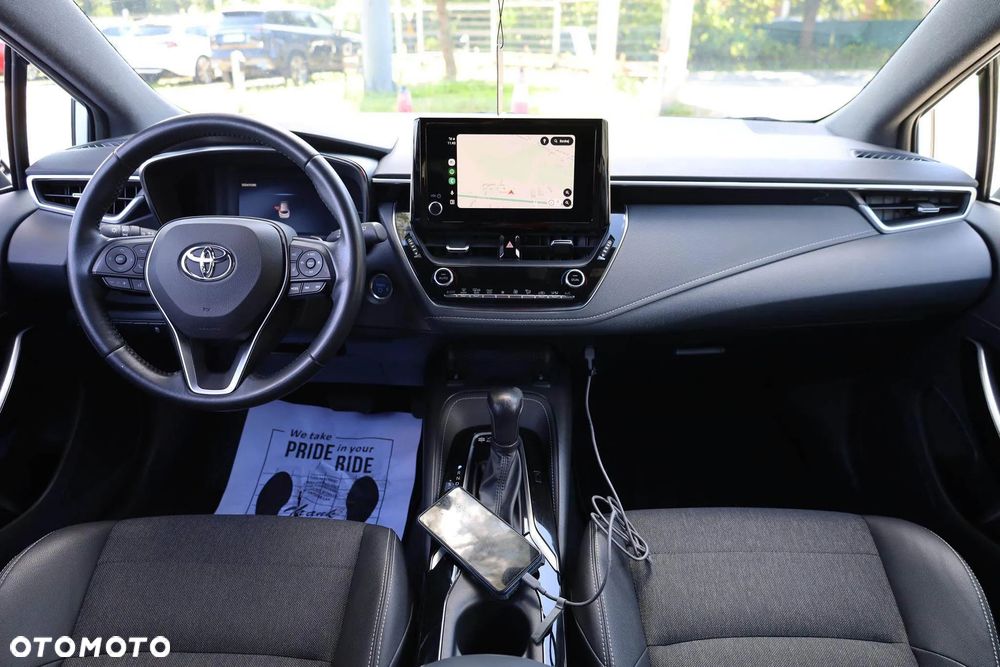 Toyota Corolla 2.0 Hybrid Executive - 14