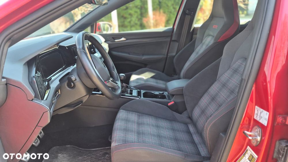 Volkswagen Golf - 19