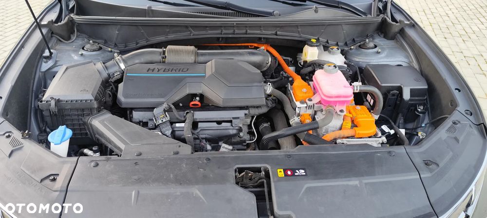 Hyundai Tucson 1.6 T-GDi HEV Executive 2WD - 34