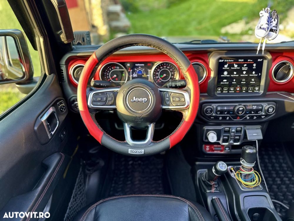 Jeep Wrangler - 21