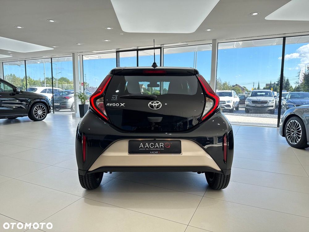 Toyota Aygo X 1.0 VVT-i Style CVT - 4