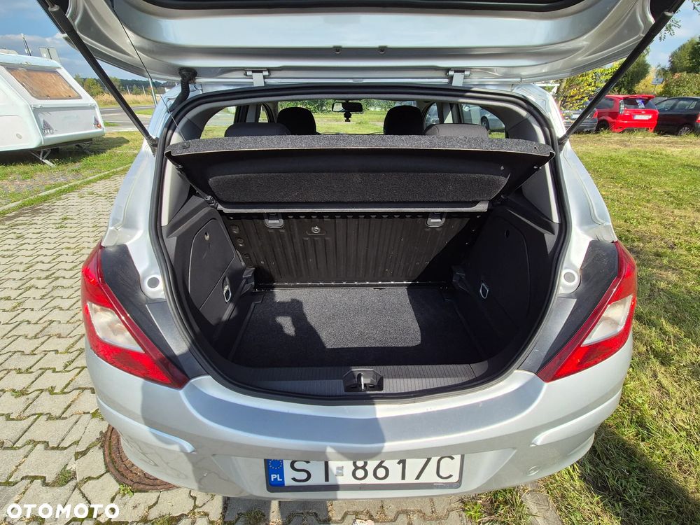 Opel Corsa - 8