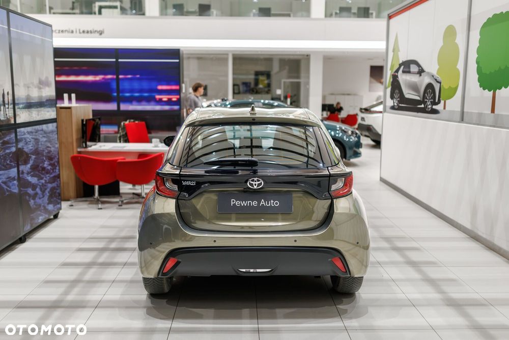 Toyota Yaris - 22