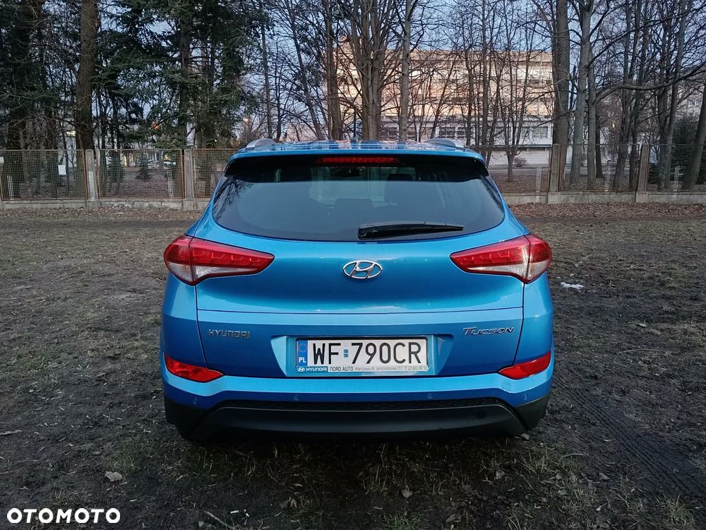 Hyundai Tucson 1.6 GDI BlueDrive GO 2WD - 9