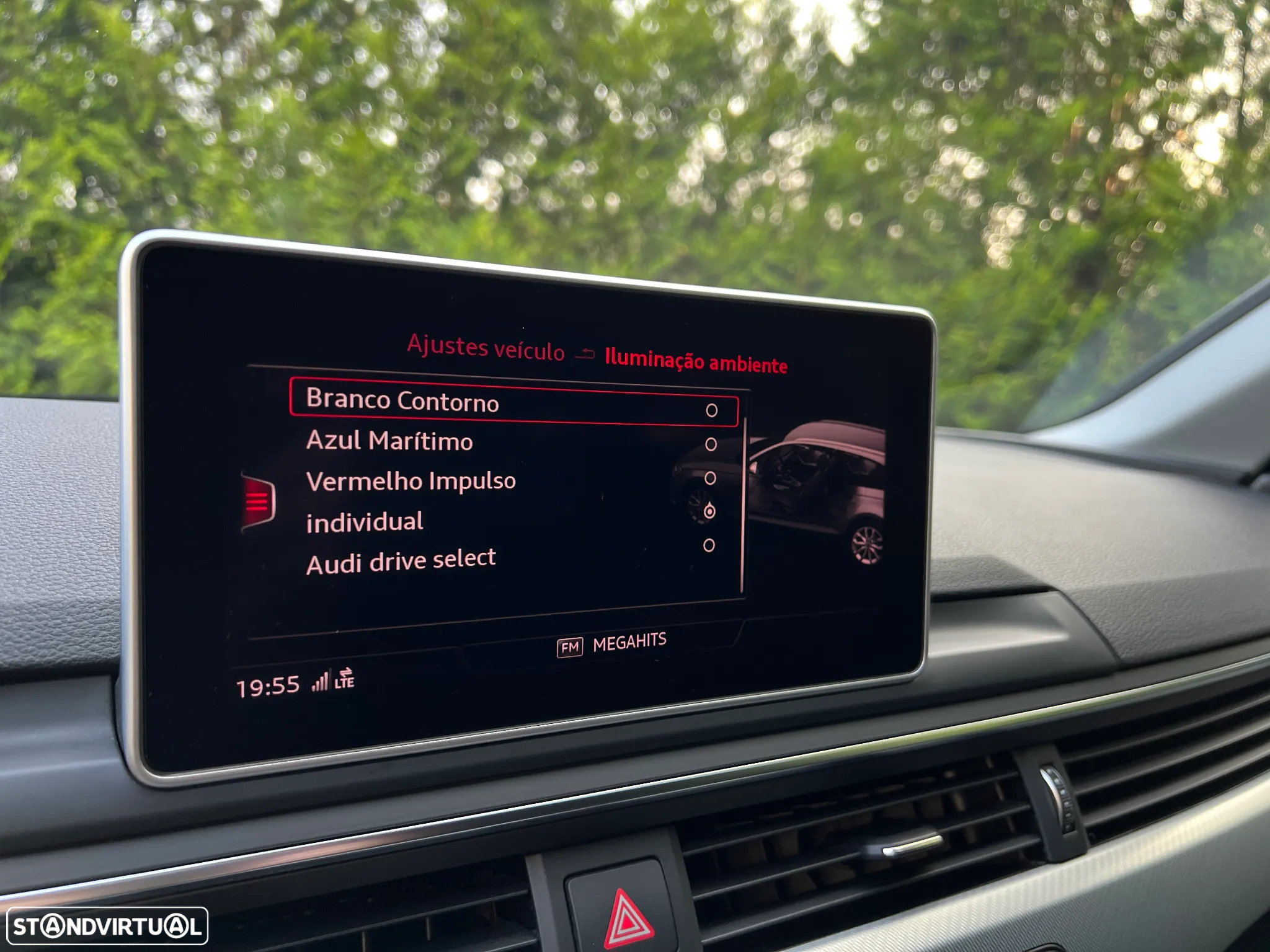 Audi A4 Avant 2.0 TDI S-line - 32