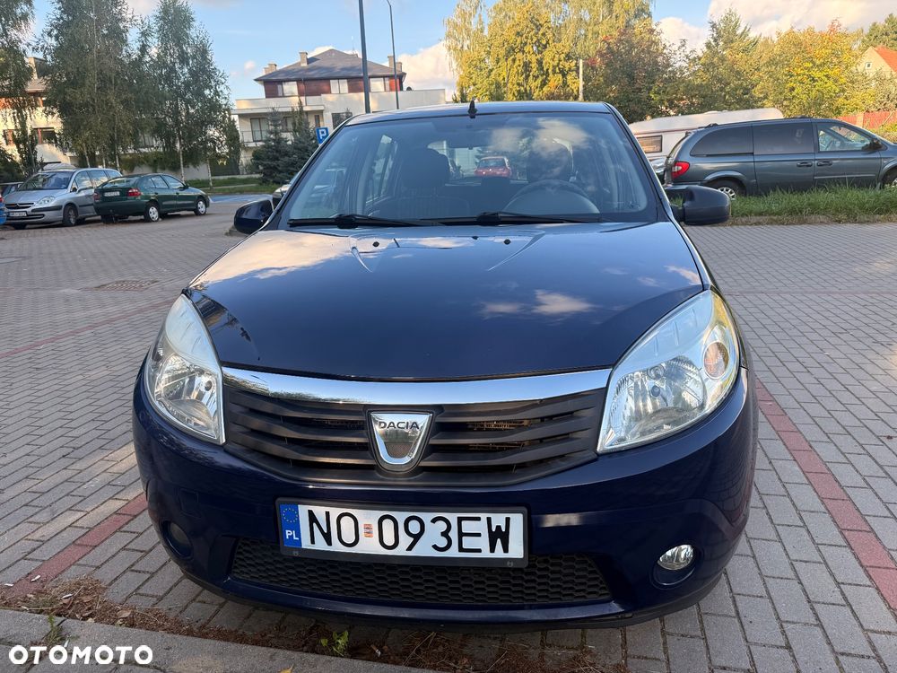 Dacia Sandero 1.2 16V Laureate II - 1