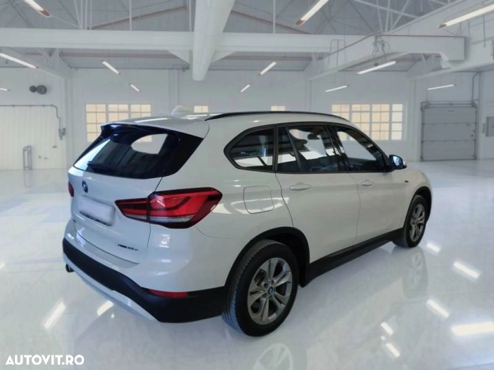 BMW X1 xDrive25e Advantage - 4