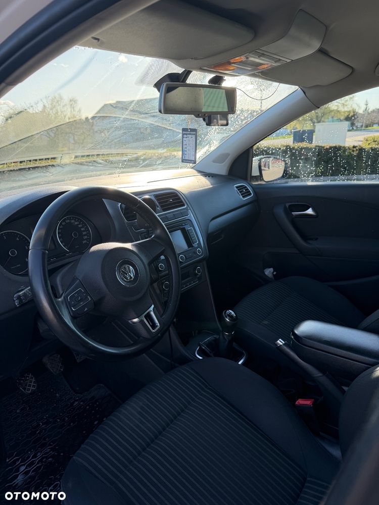 Volkswagen Polo 1.6 TDI Comfortline - 6