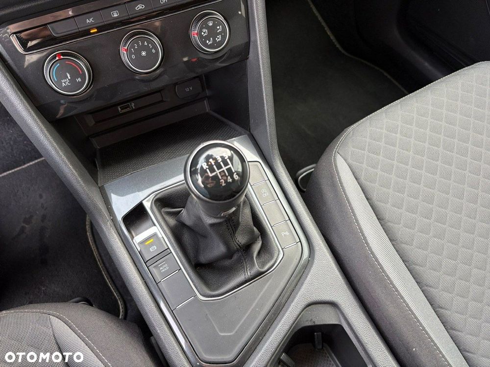 Volkswagen Tiguan Allspace - 22