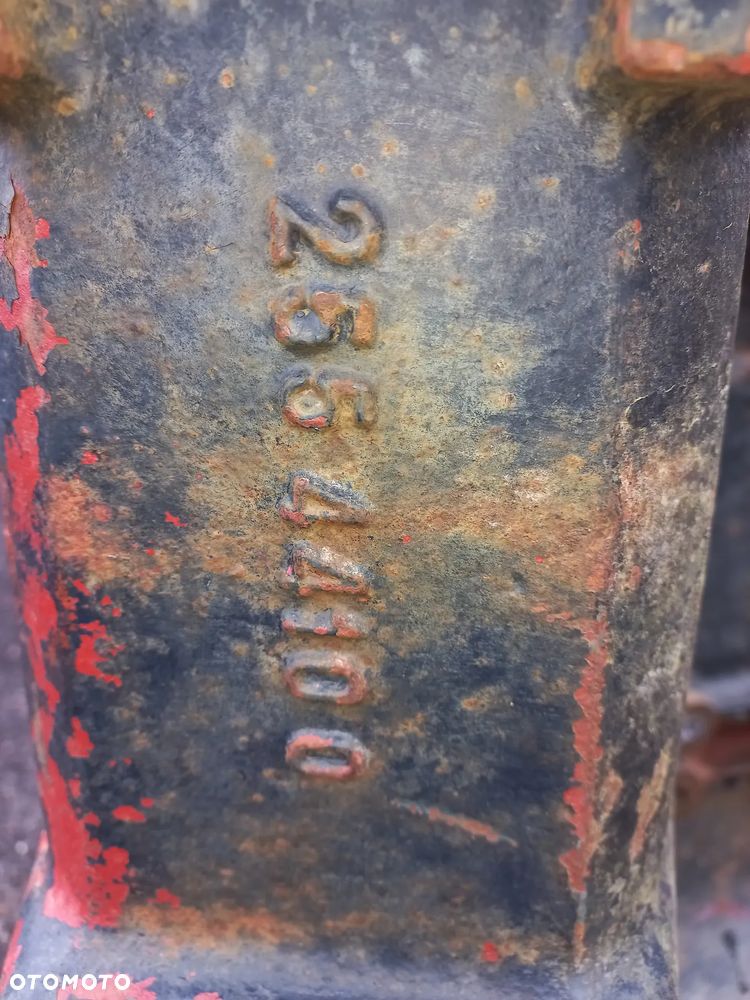 Most obudowa mostu przód tył ,zwolnica,zwrotnica,układ planetarny,atak,koło ataku wałek,półoś explorer,titan,antares,same,lamborghini,hurlimann,deutz,agroplus,agrosun,agrotron,silver,formuła,master,racing,premium,r774,0.467.473.0 ,01127250/20 ,445.4410.0 ,2324411 ,202.3111.0 ,25544100 ,91071140 ,9107.110.0, 269.4330.0 ,275.4356.0 ,255.3110.0 ,270.4741.0 ,.91311100 . 0.008.3208.0 , 0.008.3210.3,269.4331.0, 27244100. - 4