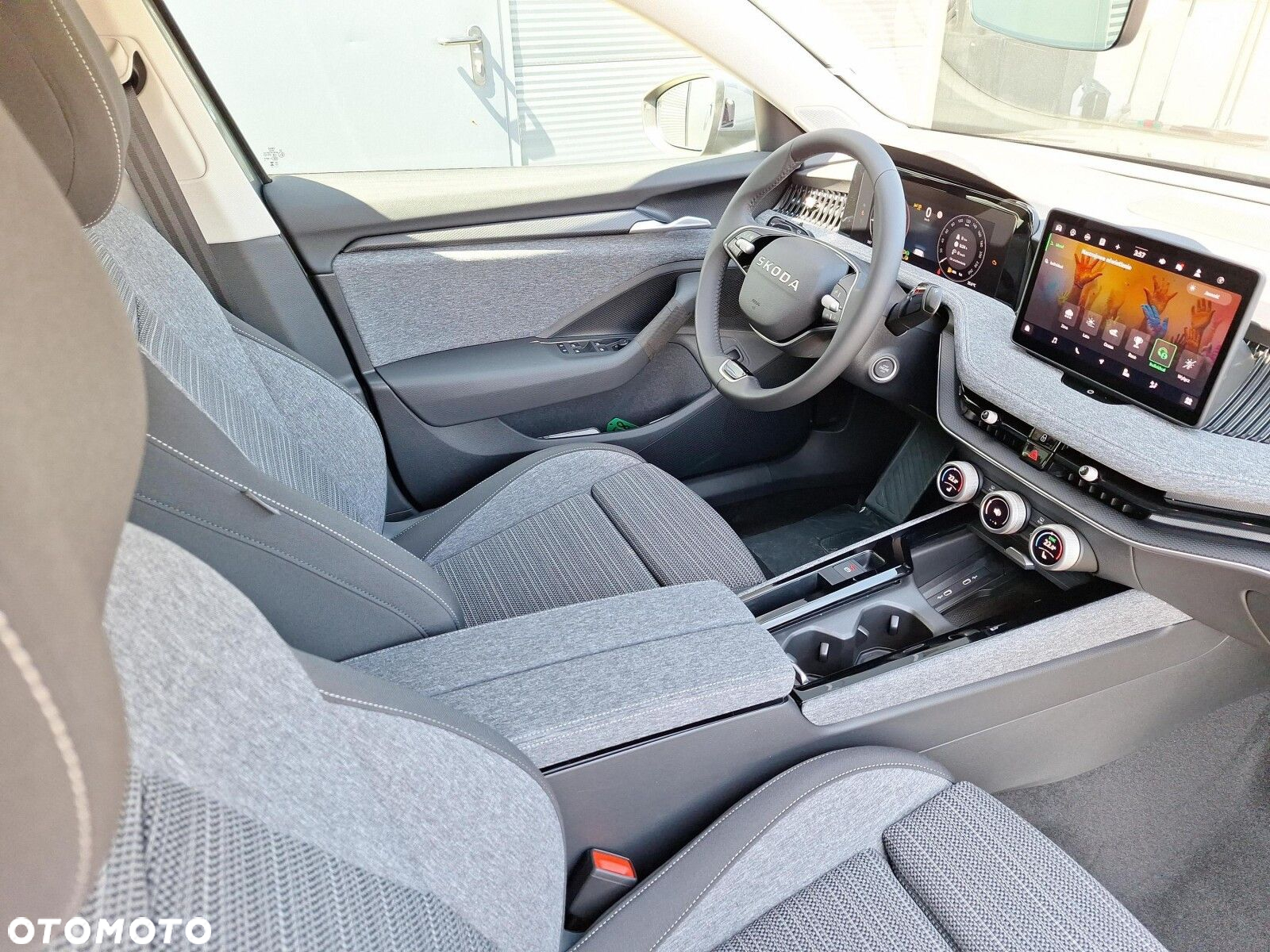 Skoda Superb 2.0 TDI SCR Edition 130 DSG - 32