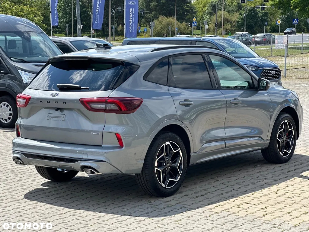Ford Kuga 2.5 FHEV AWD ST-Line X eCVT - 5