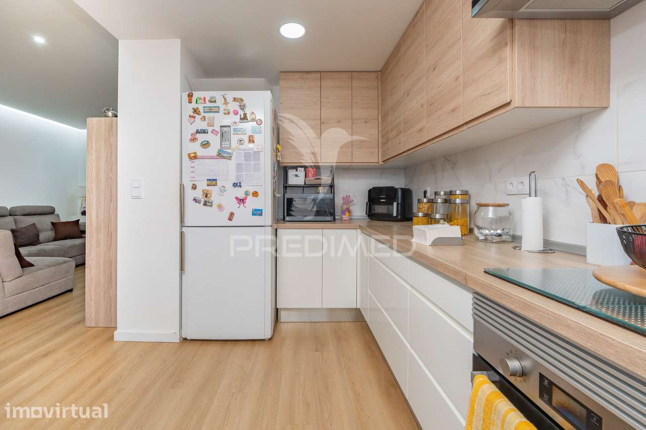 Apartamento T3 remodelado com vista sobre o Tejo - Grande imagem: 2/30