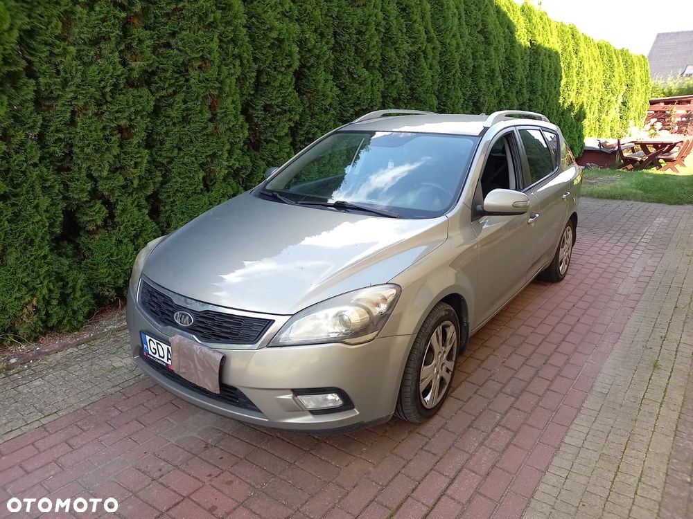 Kia Ceed 1.6 Crdi Comfort - 1