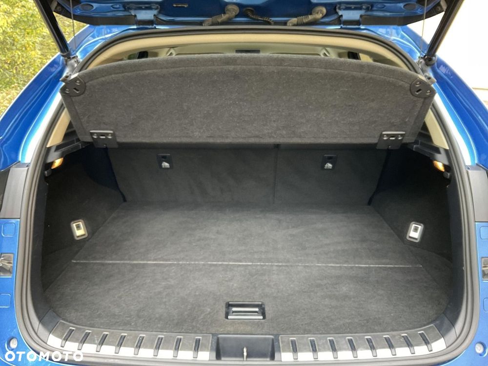Lexus NX 300h Comfort AWD - 31