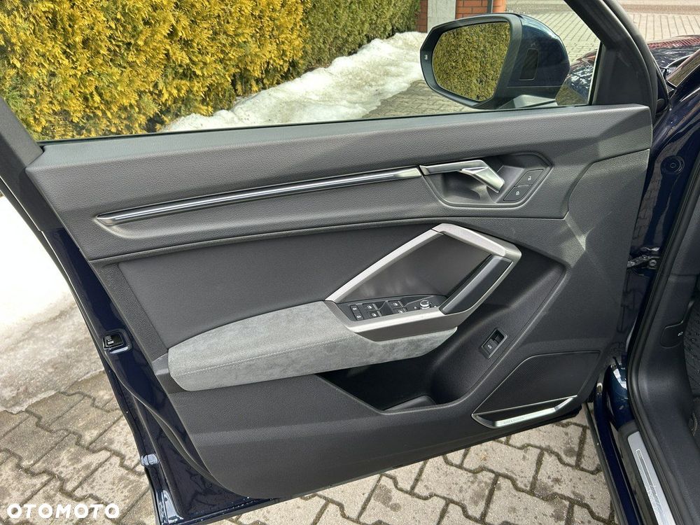 Audi Q3 35 TFSI S tronic - 25