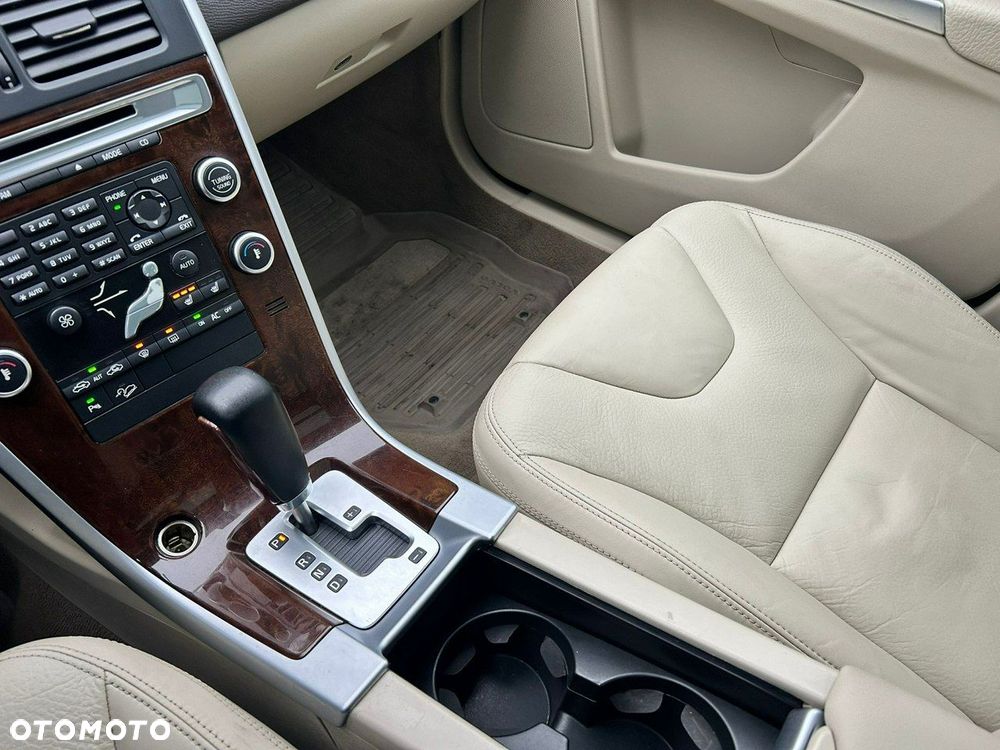 Volvo XC 60 - 11