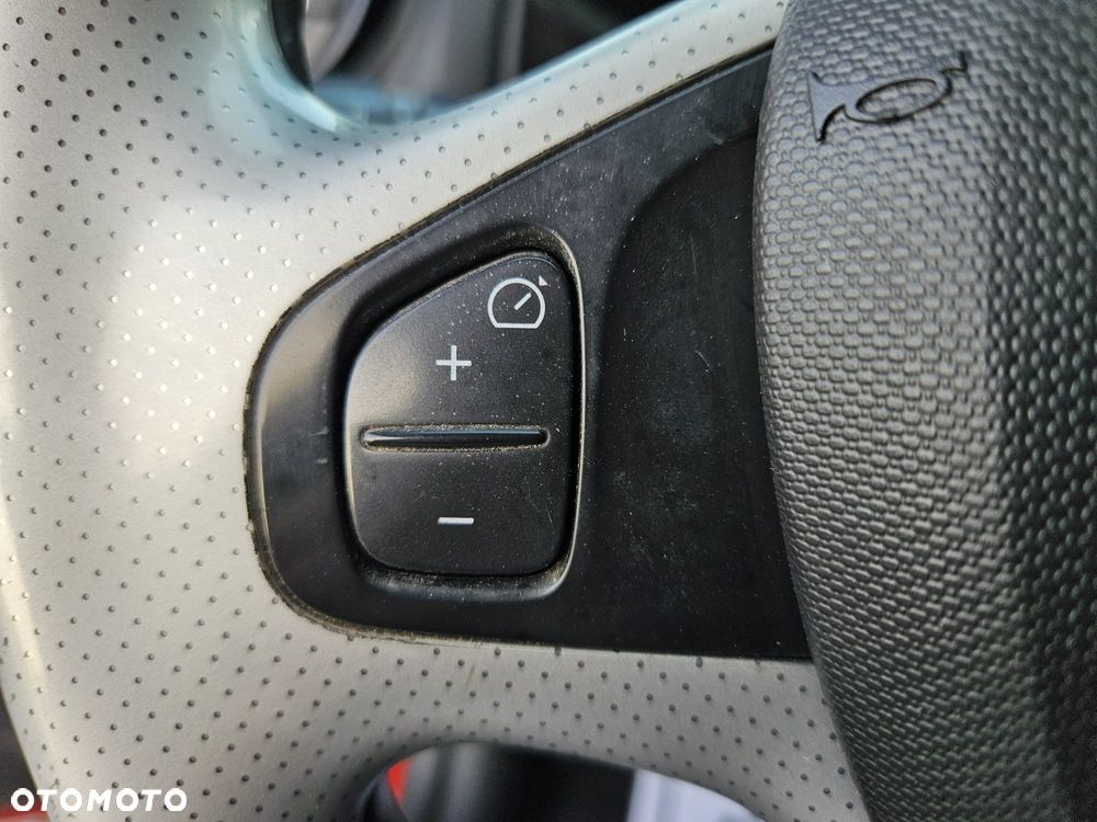 Renault Clio 1.2 16V 75 Business - 23