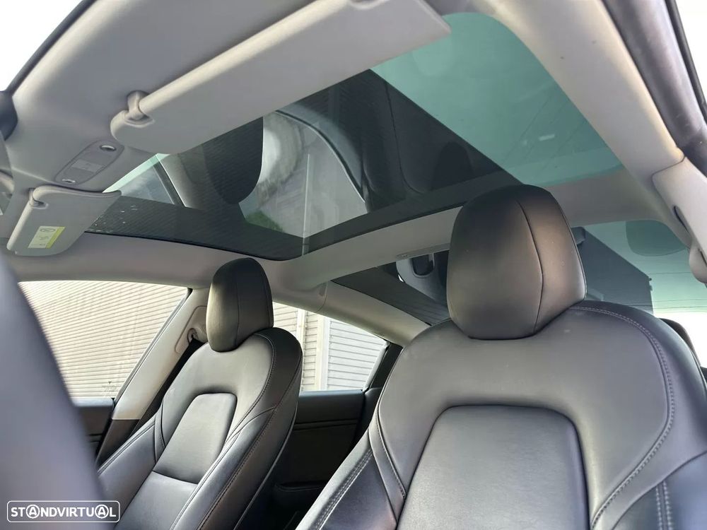 Tesla Model 3 Long-Range Dual Motor AWD - 30