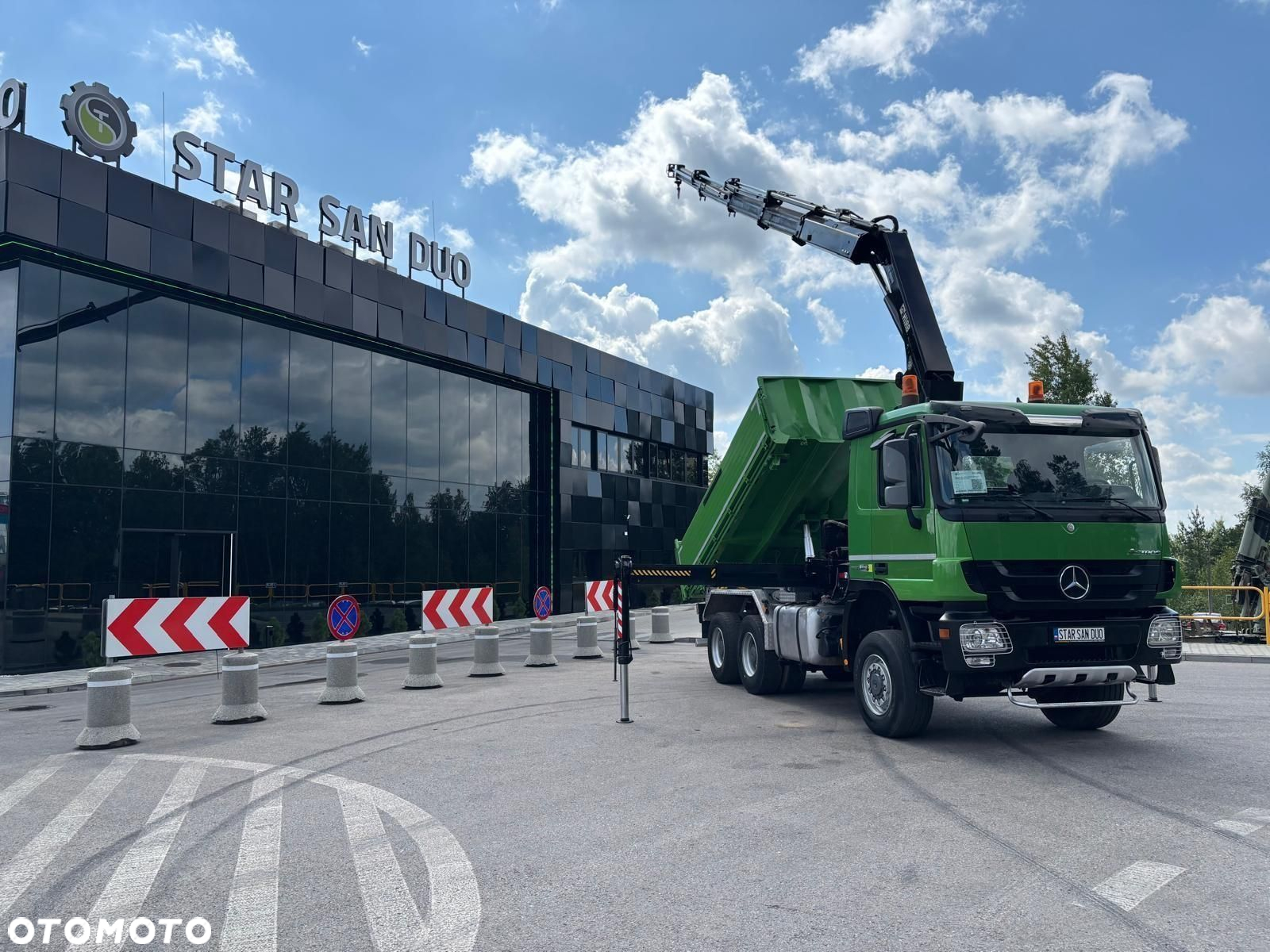 Mercedes-Benz ACTROS 3346 6x6 HIAB 244EP-4 HDS Wywrotka Crane - 12