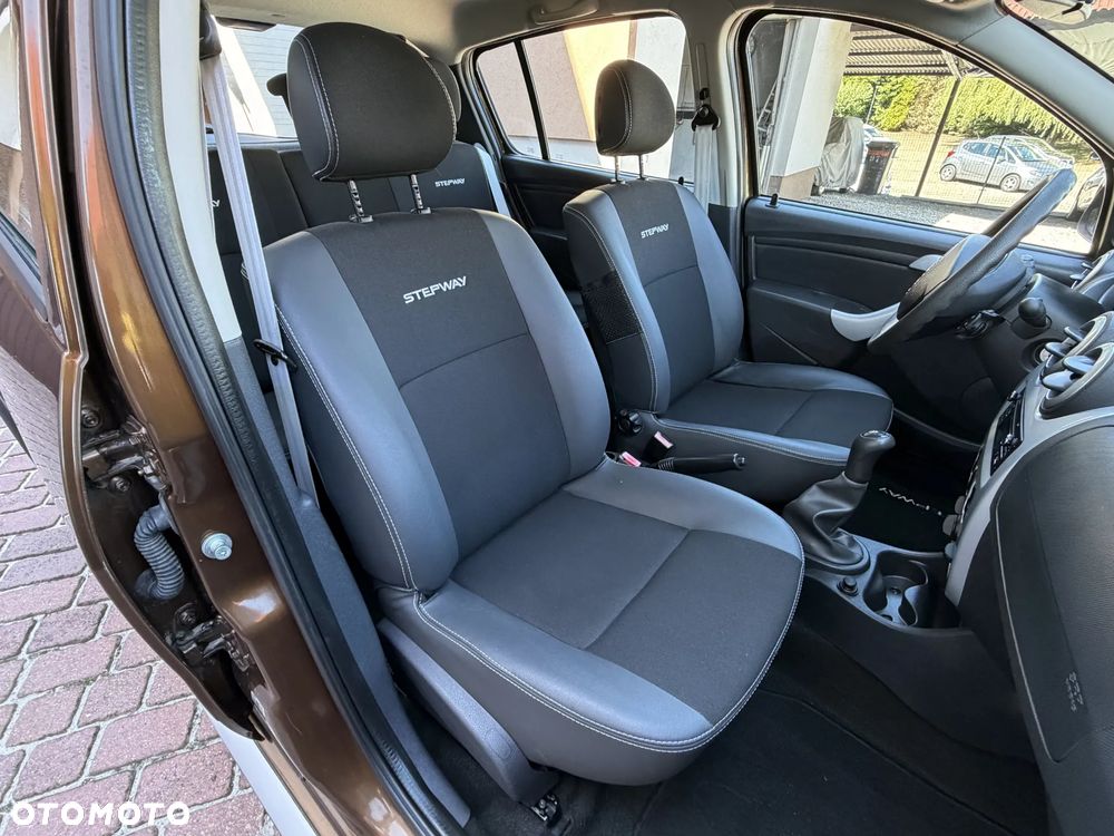 Dacia Sandero - 27