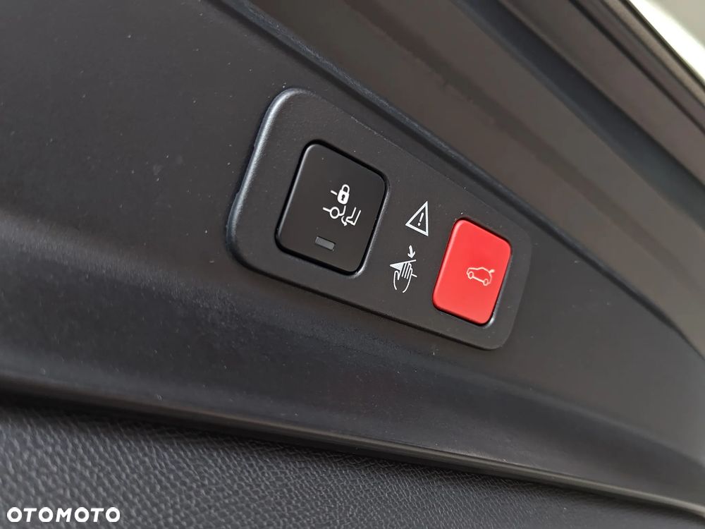 Peugeot 5008 2.0 BlueHDI GT S&S EAT8 - 29