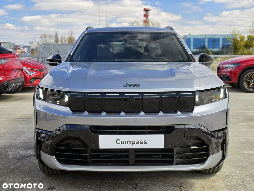 Jeep Compass - 8