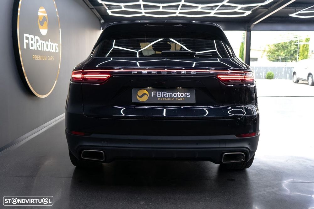 Porsche Cayenne Coupé E-Hybrid - 4