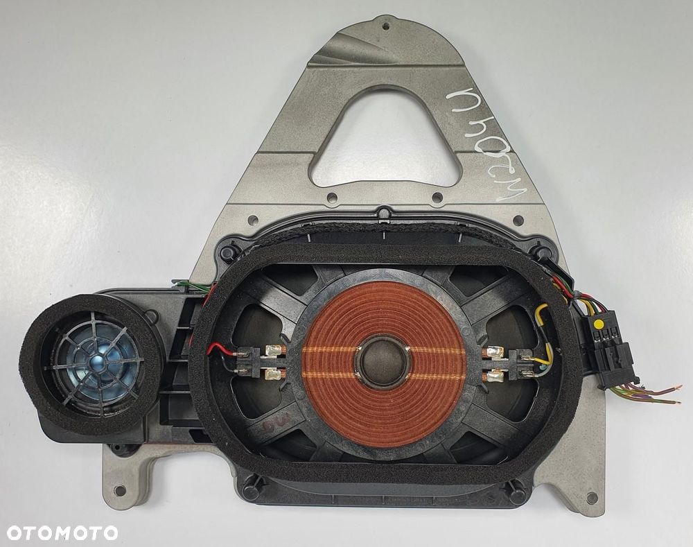 GŁOŚNIK SUBWOOFER HARMAN LOGIC7 MERCEDES W204 A2048204902 - 1