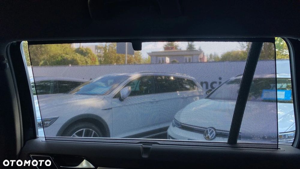 Volkswagen Passat - 24