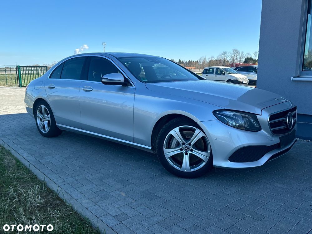 Mercedes-Benz Klasa E 400 d 4Matic 9G-TRONIC Avantgarde - 2