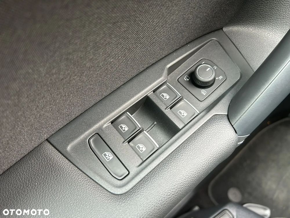 Volkswagen Tiguan 2.0 TDI SCR Elegance DSG - 18