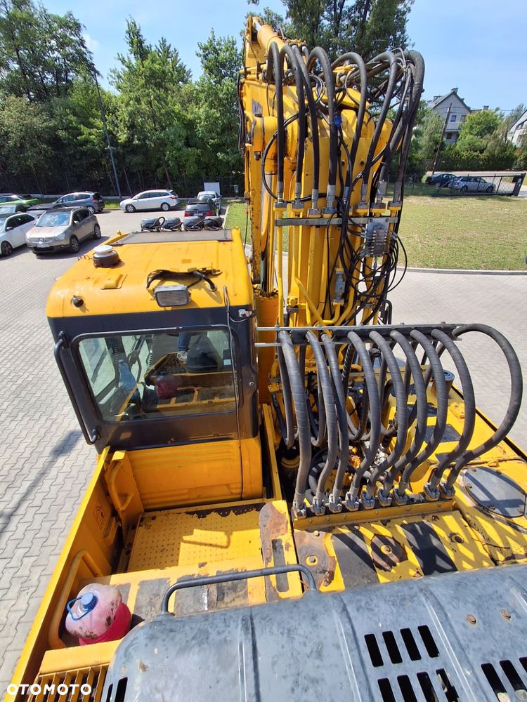 Komatsu PW220-7E0 - 14