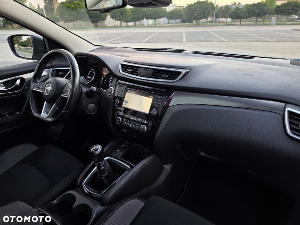 Nissan Qashqai 1.2 DIG-T N-Connecta - 12