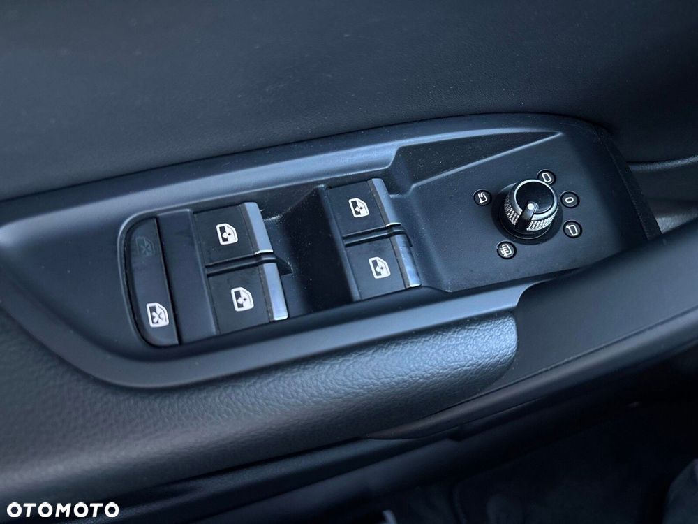 Audi Q5 Sportback - 27