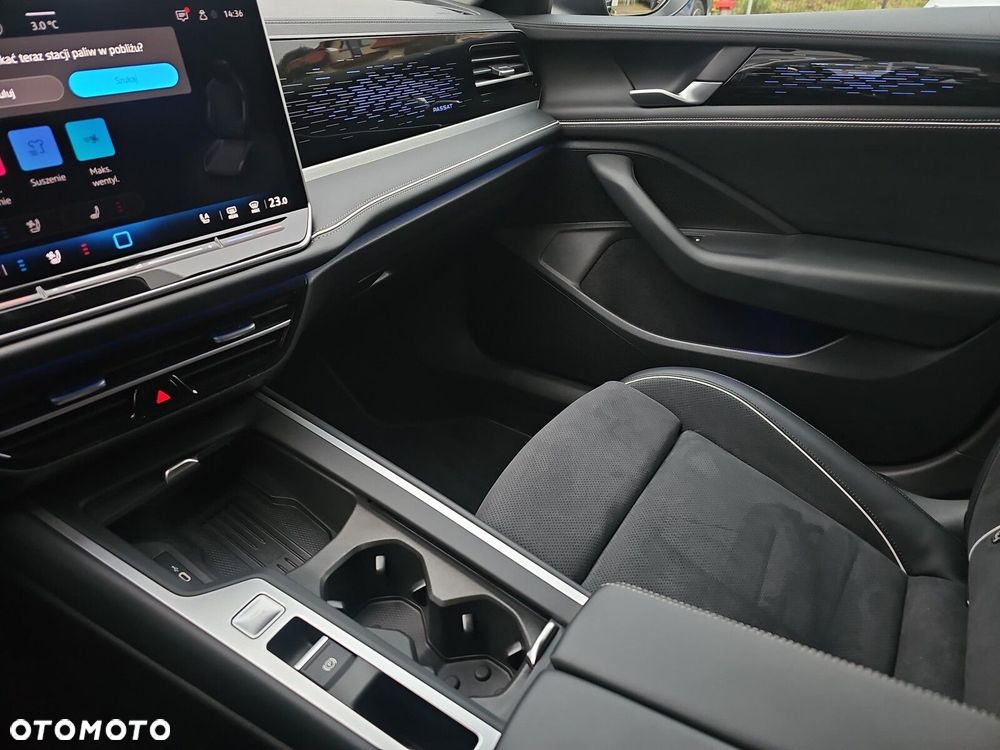 Volkswagen Passat - 16