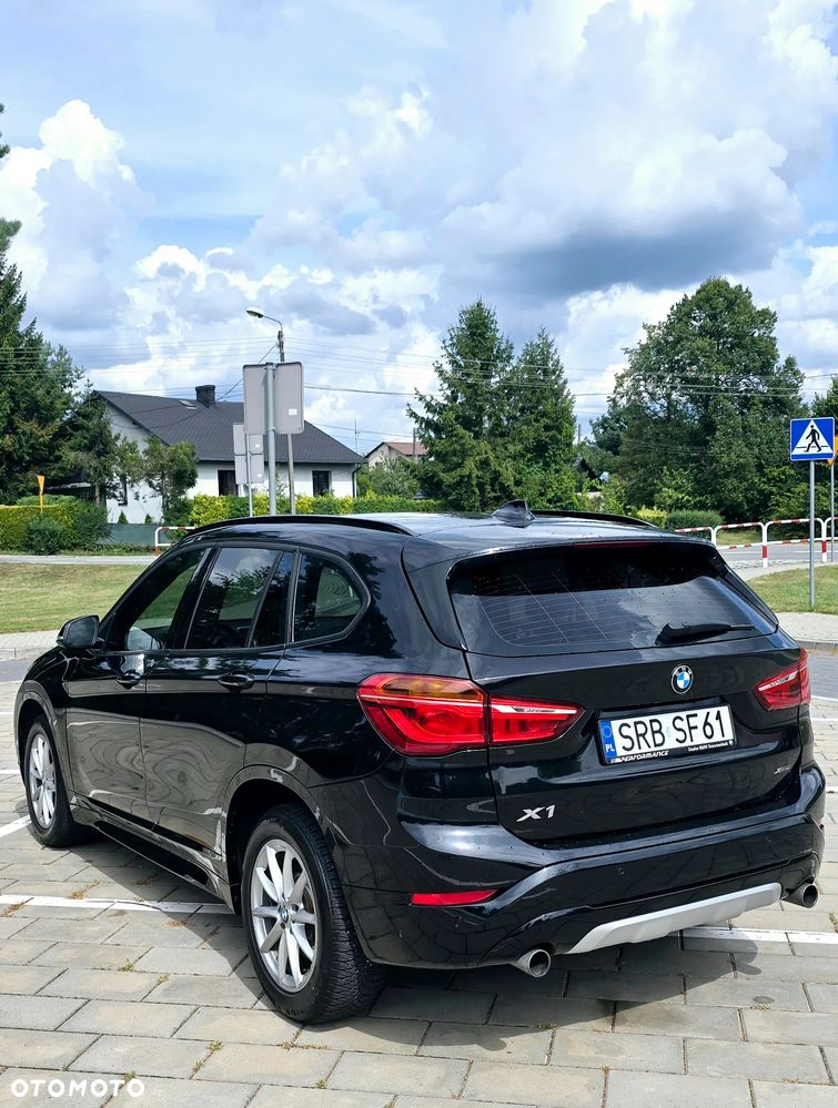 BMW X1 sDrive20i GPF - 3