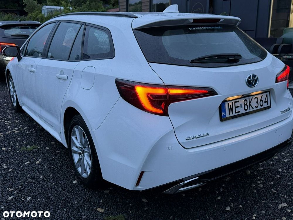 Toyota Corolla 1.8 Hybrid Executive - 6