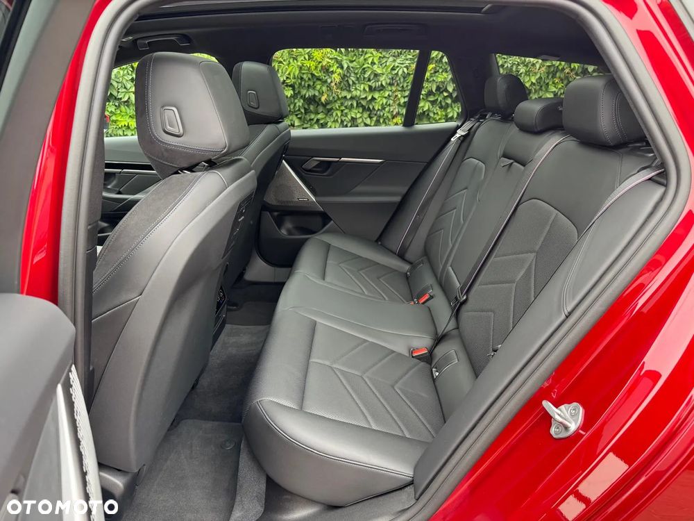 BMW Seria 5 520d Touring - 25